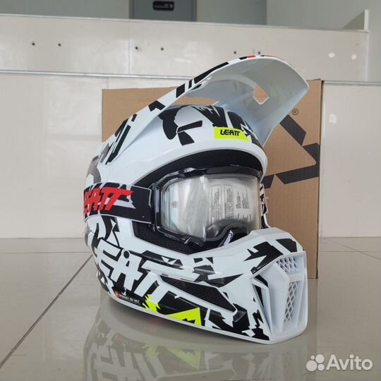 Мотошлем Leatt Moto 3.5 Helmet Kit (Zebra) L
