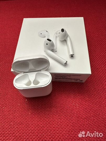 Apple AirPods