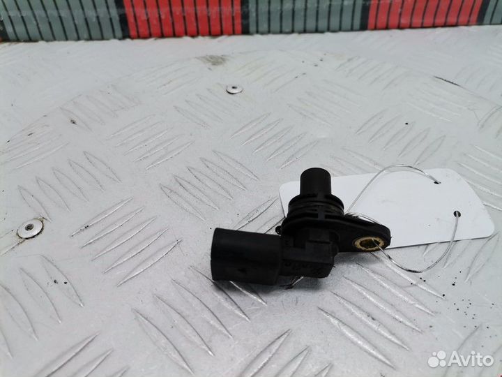 Датчик распредвала seat Leon 2001 036907601E