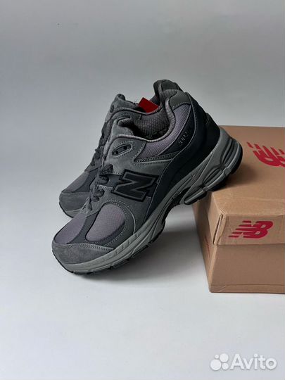 New balance 2002r зимние