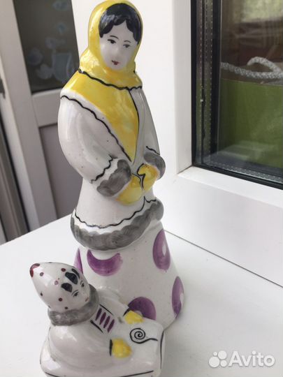 Фарфоровая статуэтка «Зима»