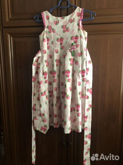 Платье клубничка на девочку