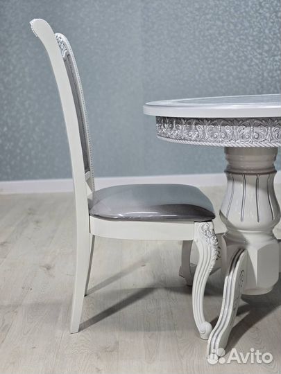 Стол и стулья от производителя. В наличии