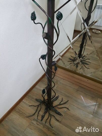 Кормушка из металла. Эксклюзив