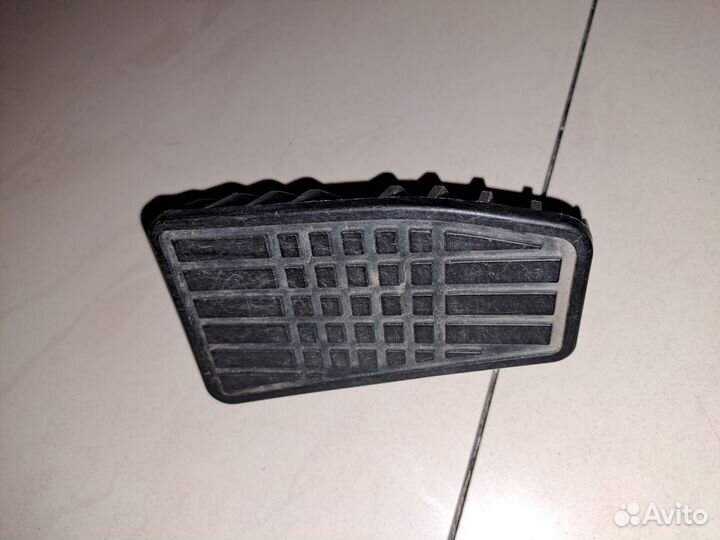 Упор под ногу Субару Форестер SG 2003-2007г.в