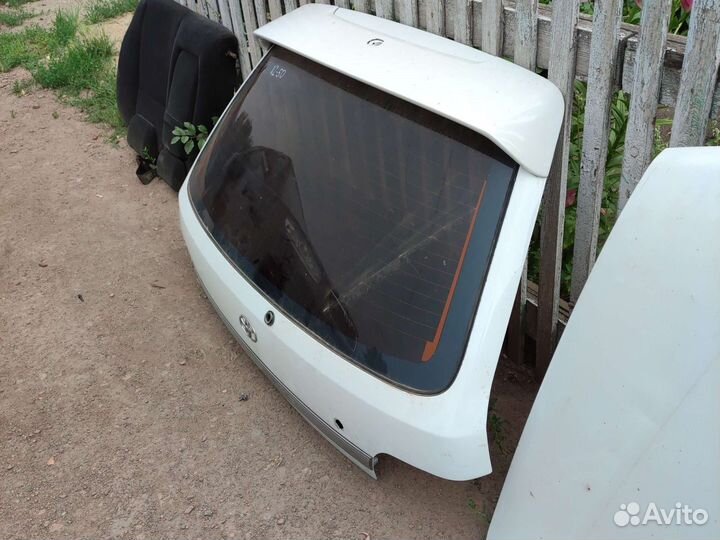 Крышка багажника toyota corolla II nl50