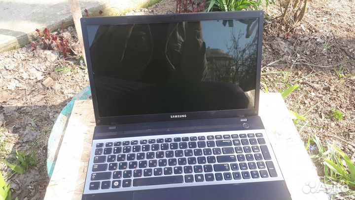 Ноутбук Samsung NP300V5A-S04RU 15,6