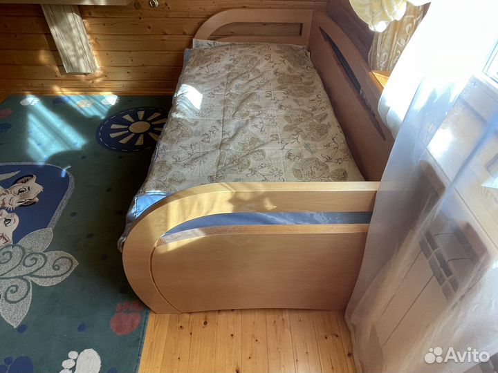 Кровать Toris из массива дерева 90х190