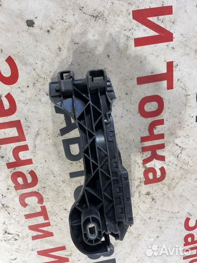 Педаль газа Skoda Octavia лифтбек 1800CC / 152HP