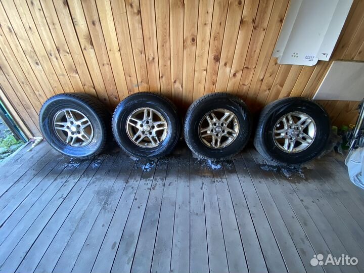 Nokian Tyres Hakkapeliitta R2 SUV 245/70 R16