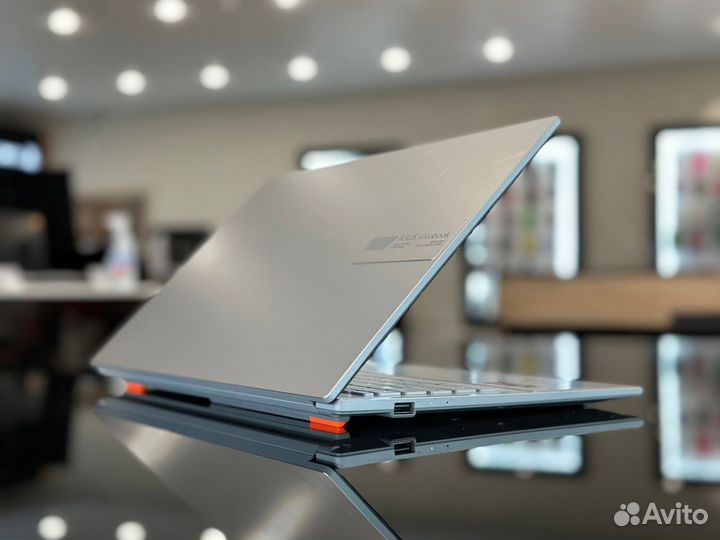 Ноутбук Asus VivoBook/R3-7/DDR5-8Gb/SSD-512Gb