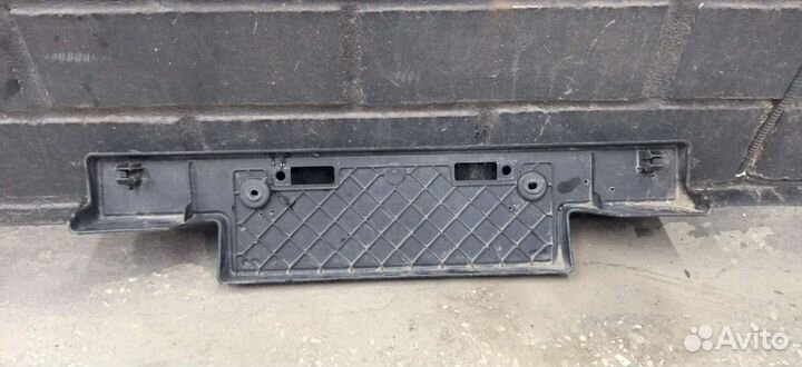 Площадка под номерной знак Lexus LX570