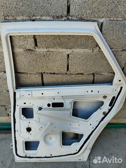 Дверь от ваз 2170