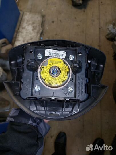 Подушка безопасности Renault Logan 1 рестайлинг