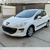 Peugeot 308 1.6 AT, 2010, 218 000 км, с пробегом, цена 610 000 руб.