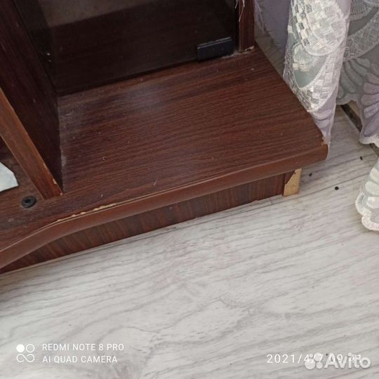 Полка под телевизор или другую технику