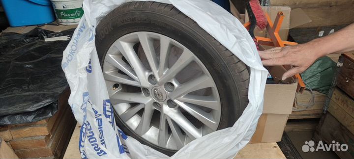 Комплект дисков r17 Camry на новой резине Hankook