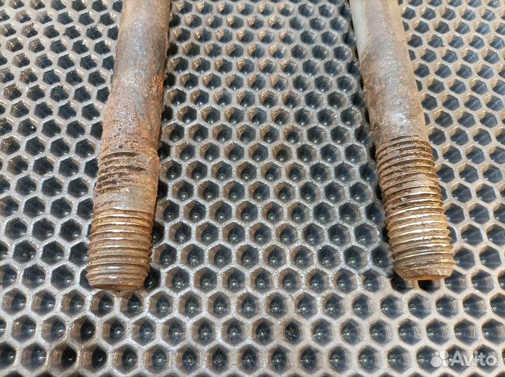 Стремянка рессоры задней Volvo FH, Volvo FM