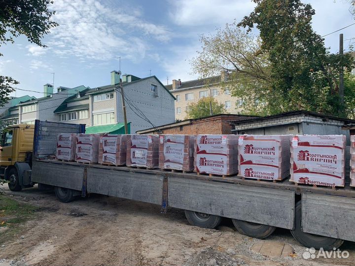 Кирпич красный