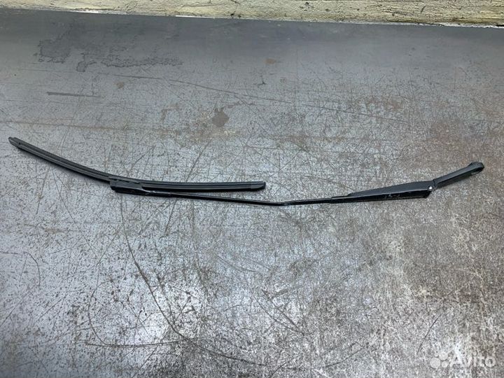 Поводок передний правый Audi A7 седан cduc 2010