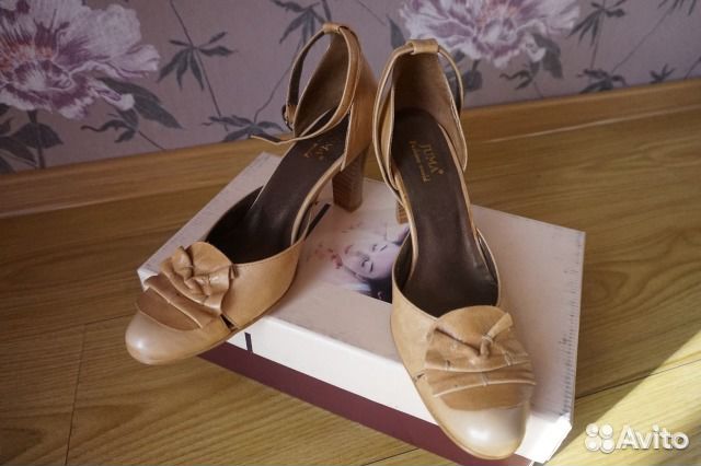 Новые кожаные туфли р.37