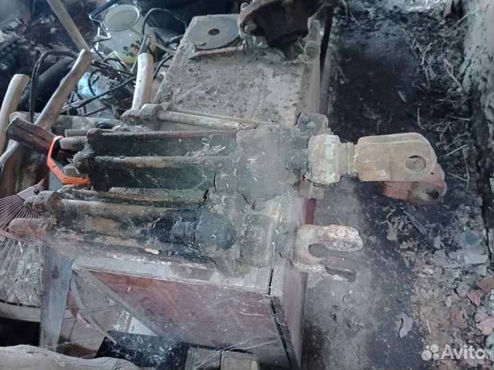 Гидроцилиндр от сеялки