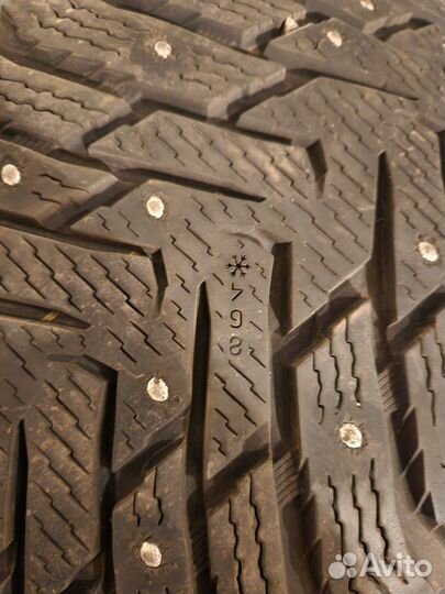 Nokian Tyres Hakkapeliitta 8 SUV 275/50 R20 113T