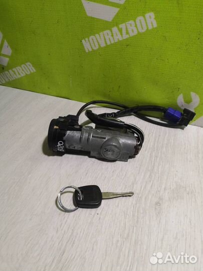 Замок зажигания Субару Форестер 10