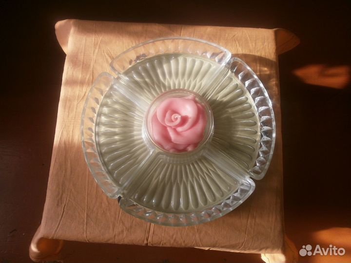 Подставка под торт вращается