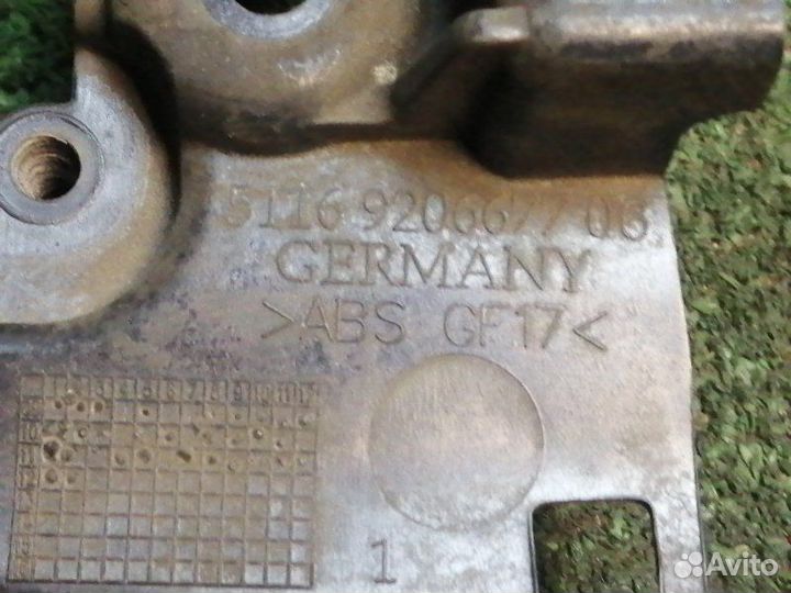 Кронштейн Bmw 5-Series F10