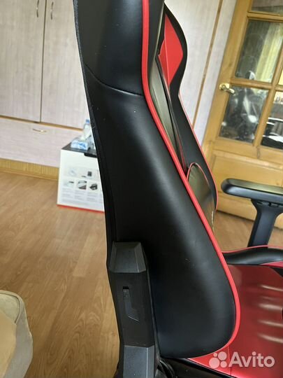 Кресло игровое DxRacer OH/K99/NR