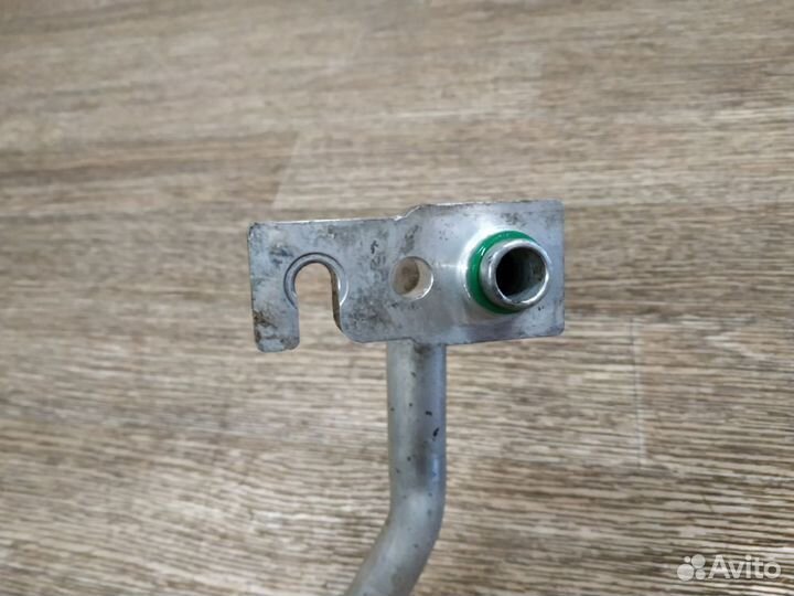 Трубка кондиционера Kia Sorento 1 BL (2002-2009)