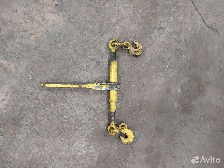 Стяжка для крепления груза