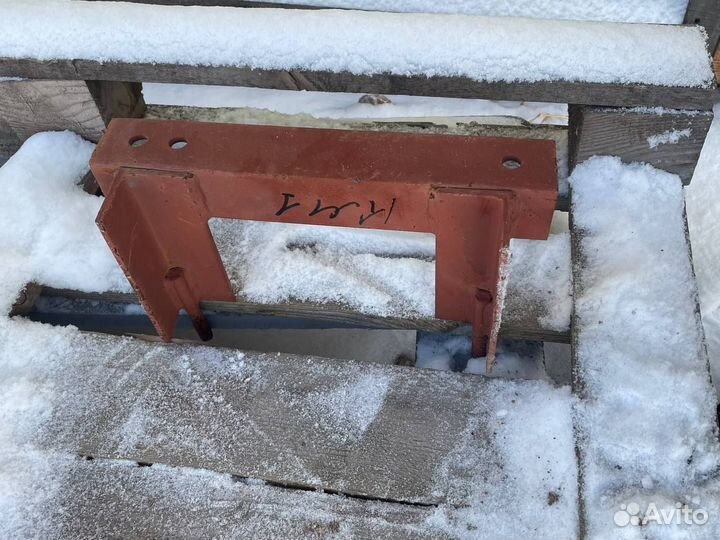 Кронштейн км-1 3.407.1-143