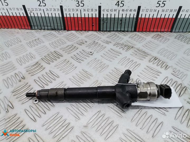 Форсунка Mitsubishi L200 4 2008 1465A367