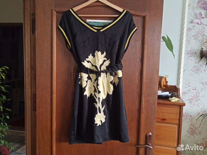 Маленькое черное платье 44-46 chanel и другие. См