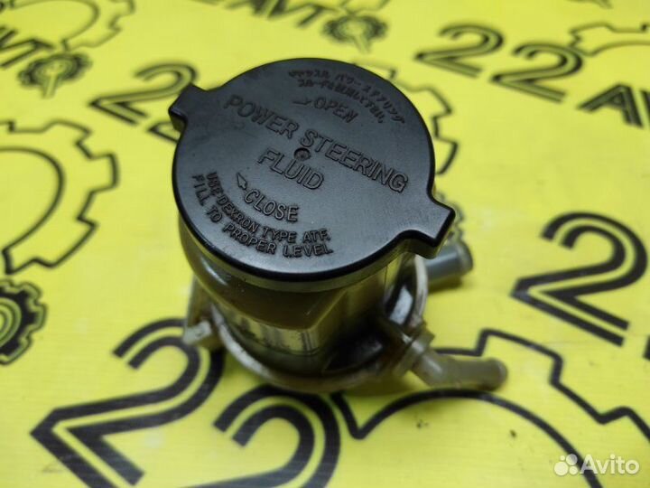 Бачок гидроусилителя руля Toyota Harrier GSU30