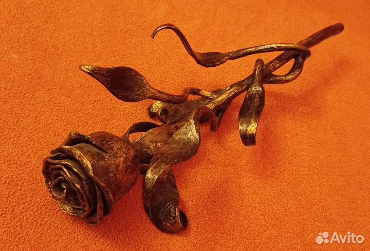 Кованая роза шикарная