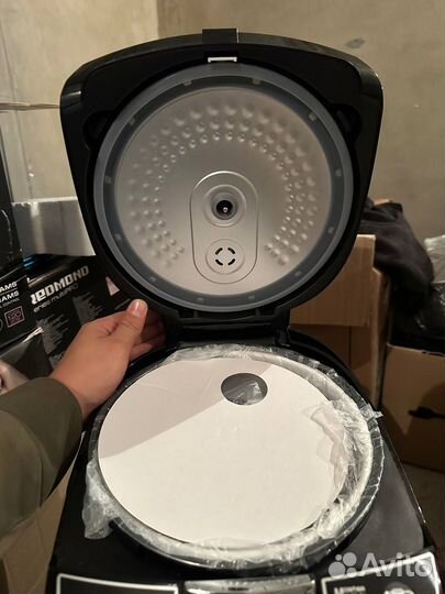 Мультиварка Redmond RMC-M4516