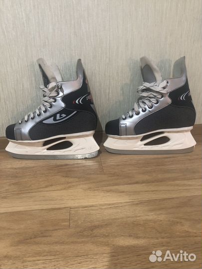 Коньки хоккейные 42 размер бу в хорошем состоянии