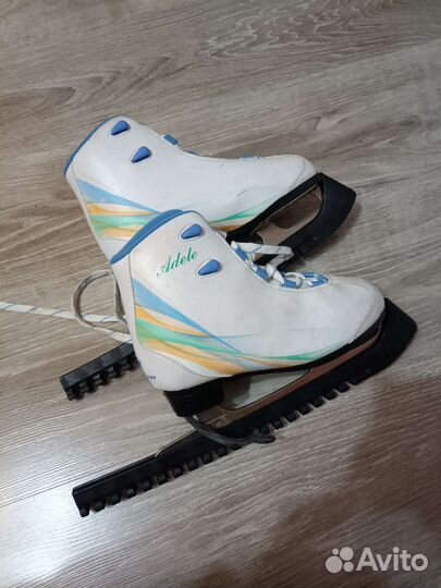 Коньки зимние женские 35 р + чехлы + сумка