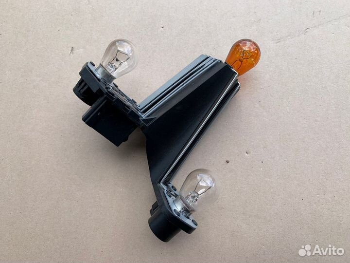 Плата заднего фонаря DS4