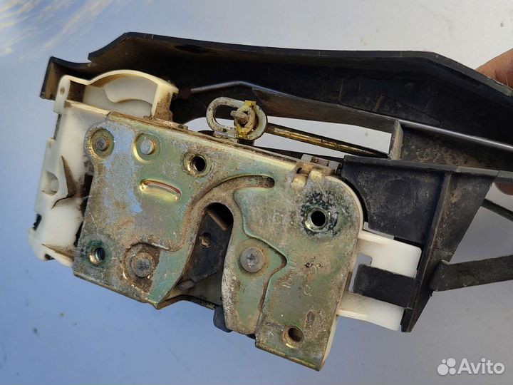 Замок двери ford focus 1