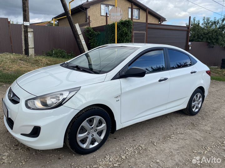 Hyundai Solaris 1.6 AT, 2014, 72 000 км