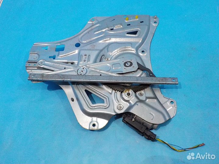 Стеклоподъемник передний правый Hyundai IX35 2010