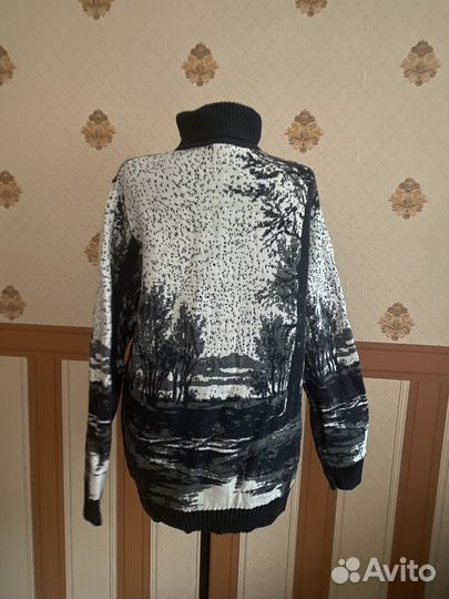 Свитер с горлом р.48