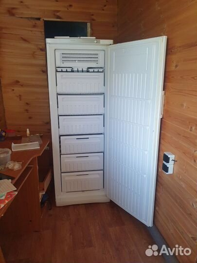 Морозильник indesit R 27 G