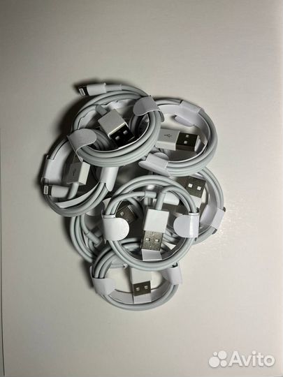 Зарядка на iPhone провод