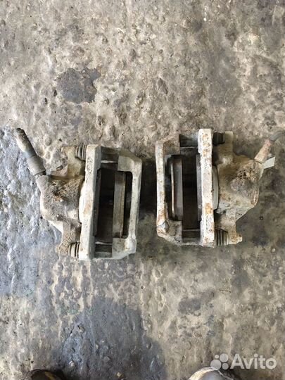 Суппорт передний Chery Tiggo t11