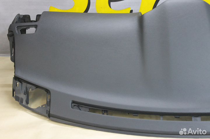 Торпедо Lexus RX350 панель приборов